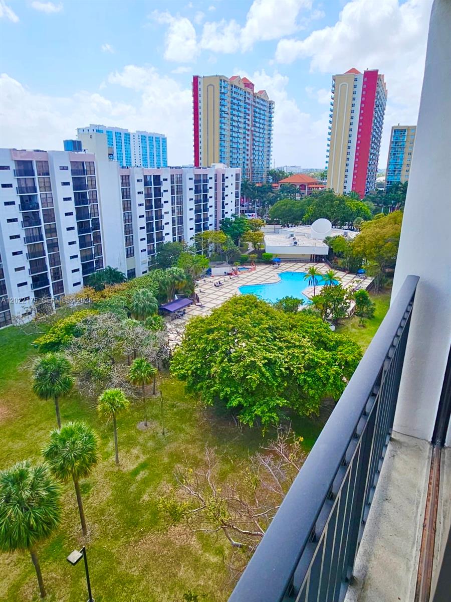PLAZA OF AMERICAS CONDO P - Residential
