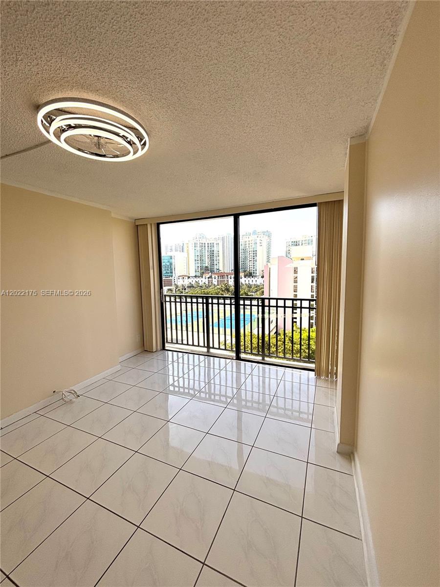 PLAZA OF AMERICAS CONDO P - Residential