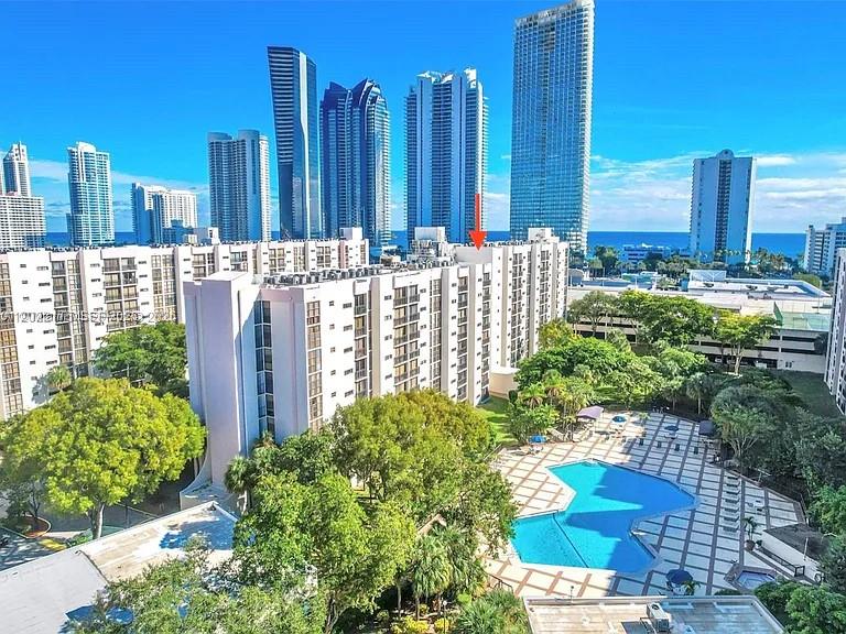PLAZA OF AMERICAS CONDO P - Residential
