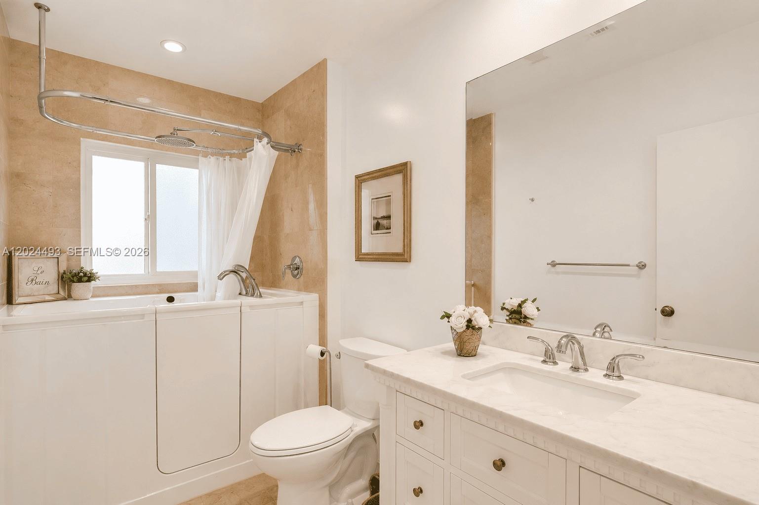 VENETIAN SEC KEYSTONE POI - Residential Lease
