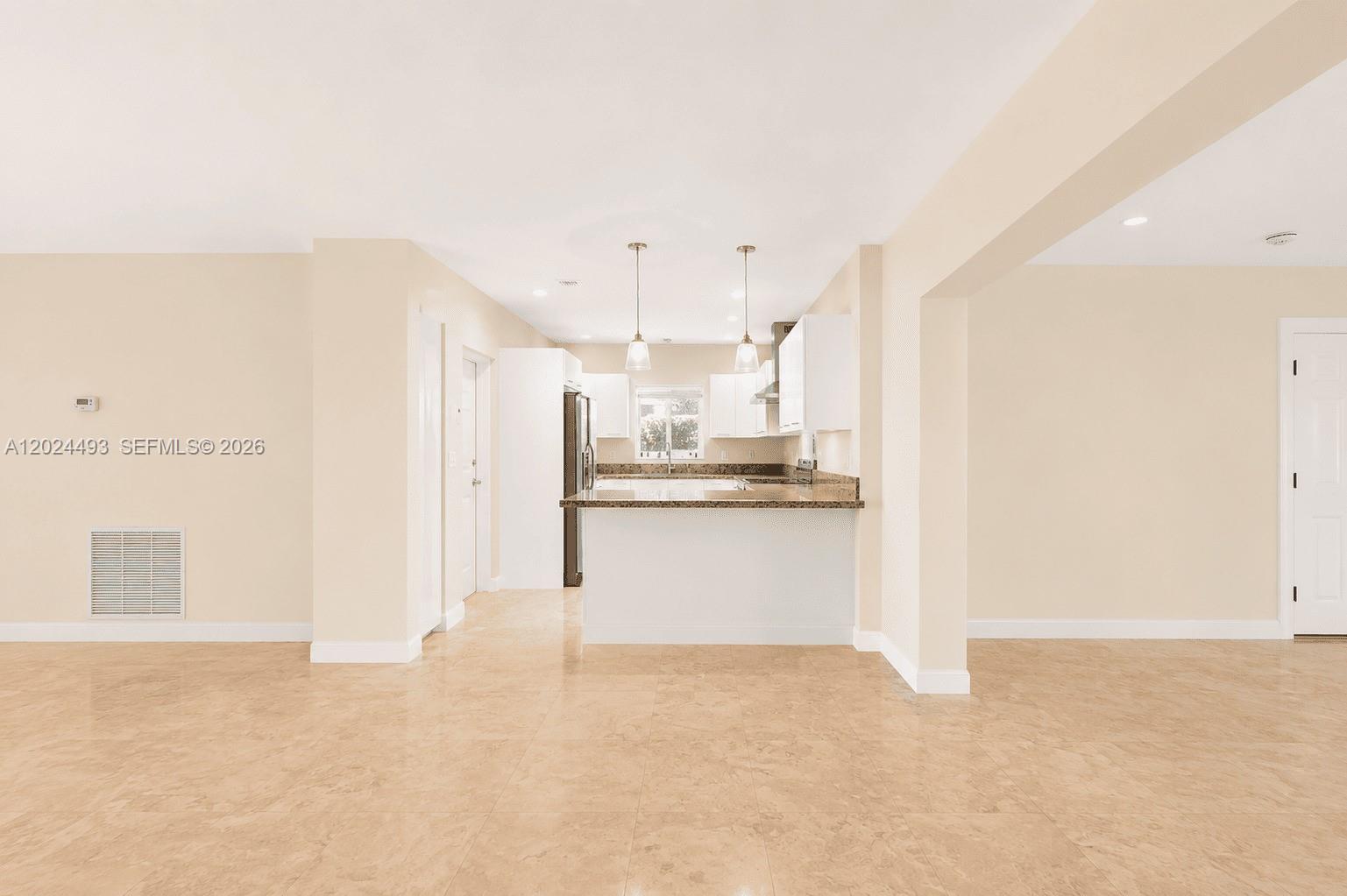 VENETIAN SEC KEYSTONE POI - Residential Lease