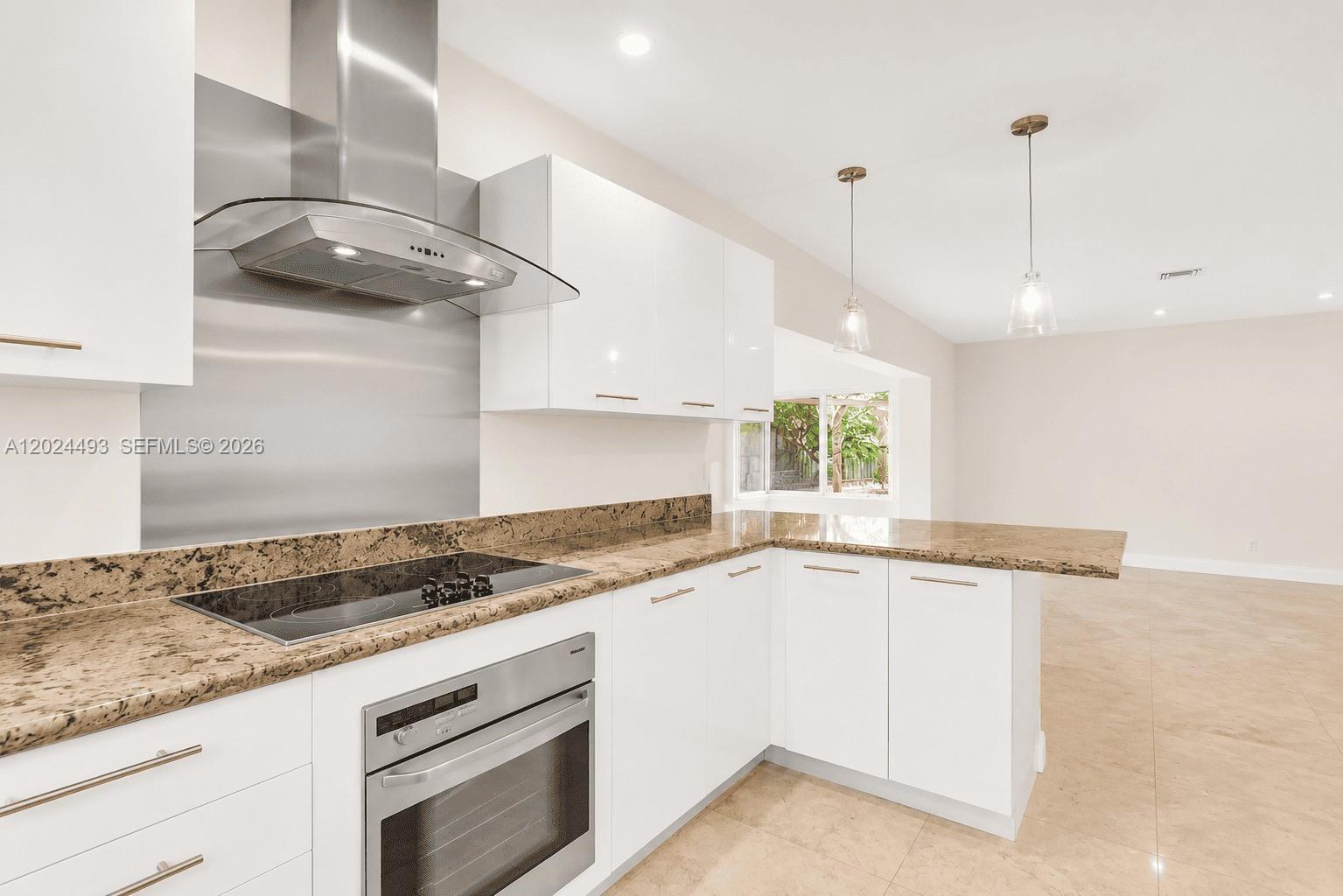 VENETIAN SEC KEYSTONE POI - Residential Lease
