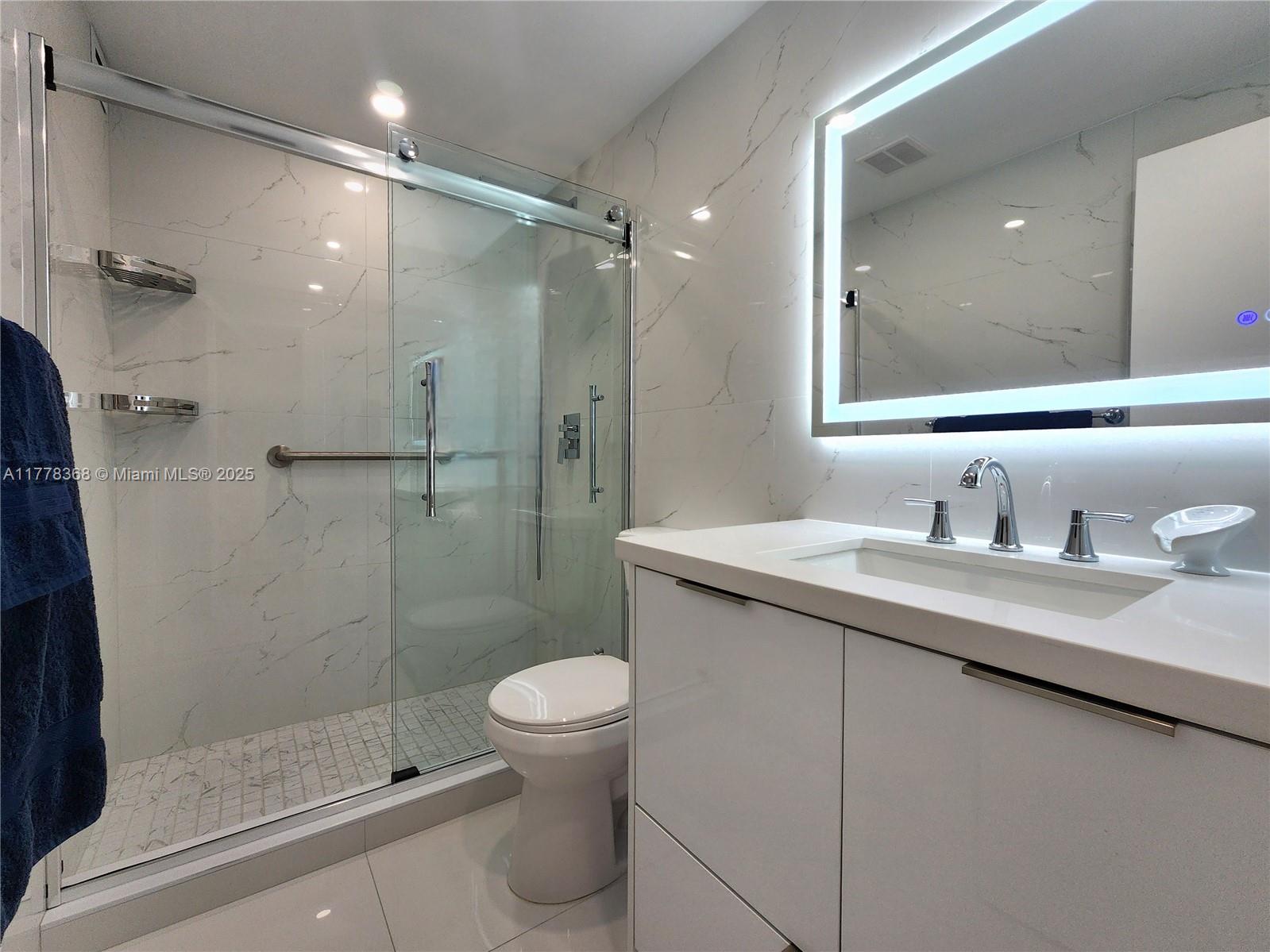 ALEXANDER TOWERS CONDO - Residential