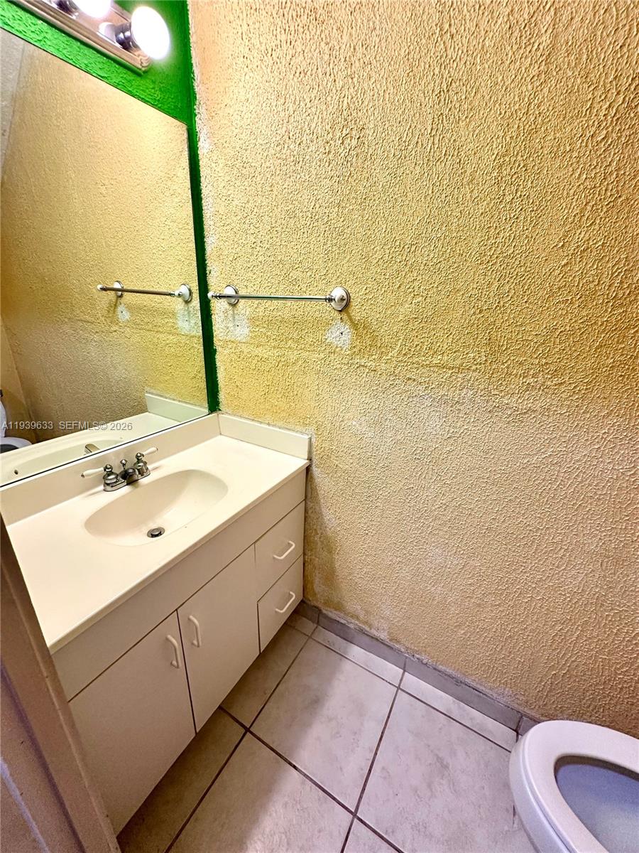 TOWNHOUSES AT JACARANDA C - Residential