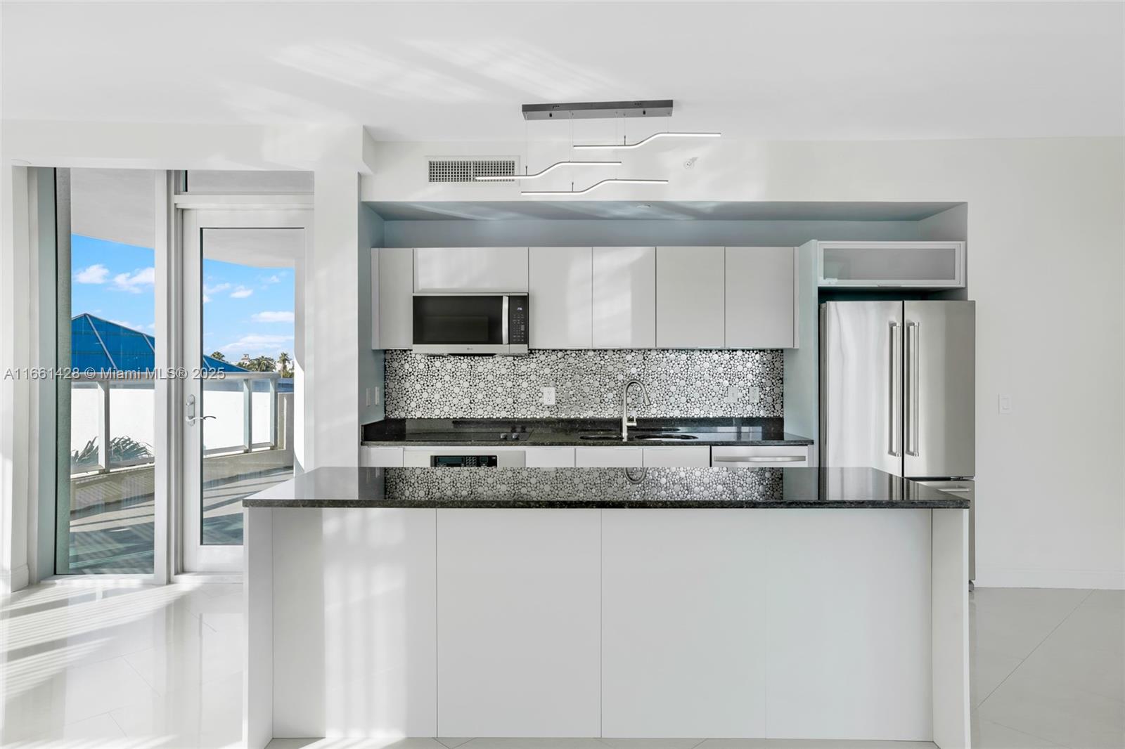 Property for Sale at 3131 Ne 188th St 2-507, Aventura, Miami-Dade County, Florida - Bedrooms: 3 
Bathrooms: 3  - $774,900