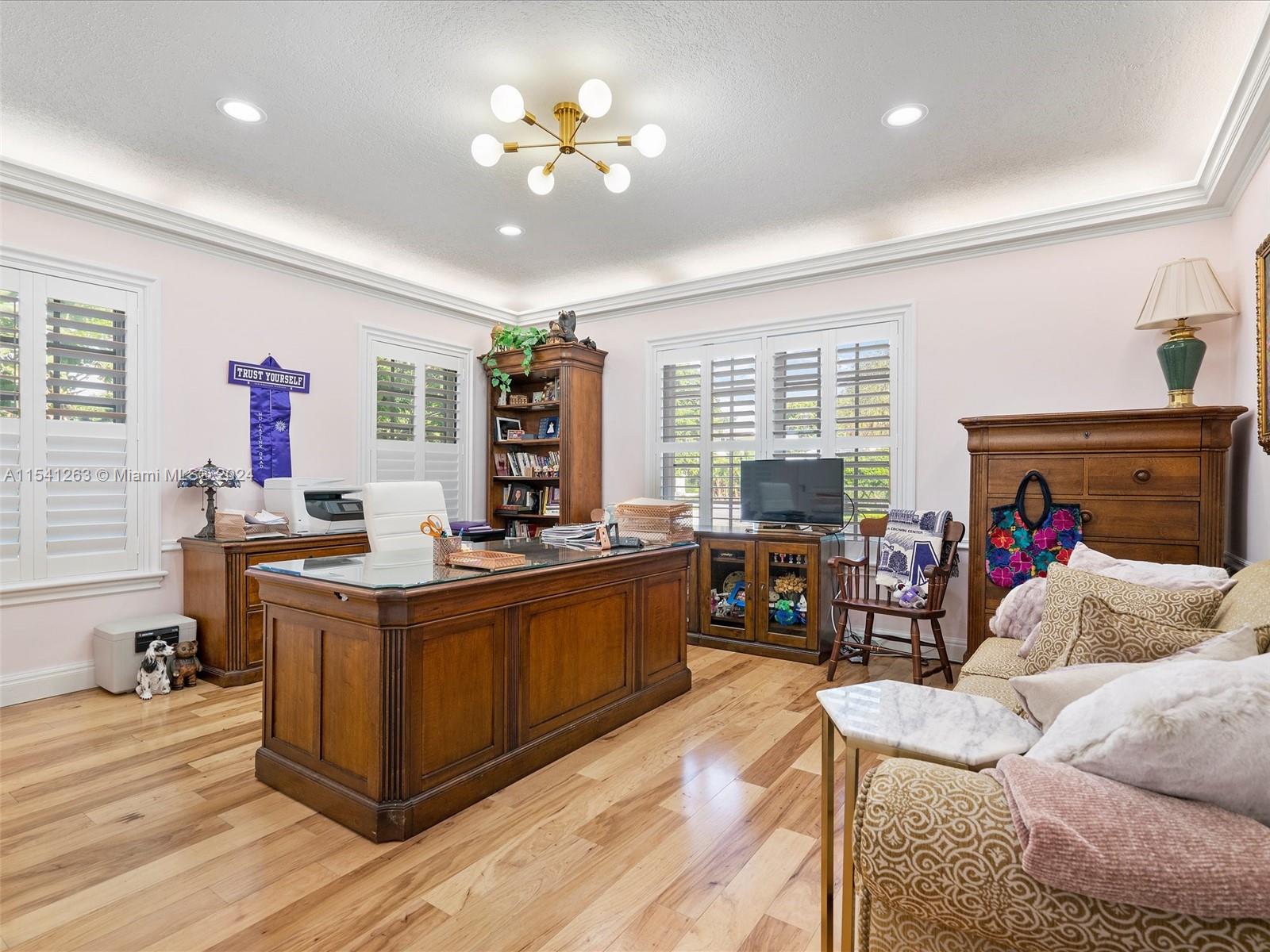 SEA RANCH LAKES - Residential