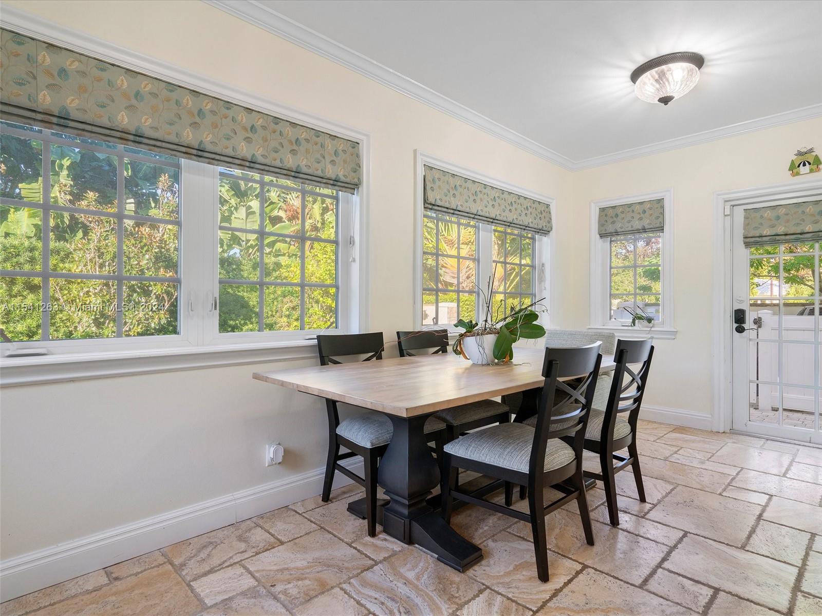 SEA RANCH LAKES - Residential