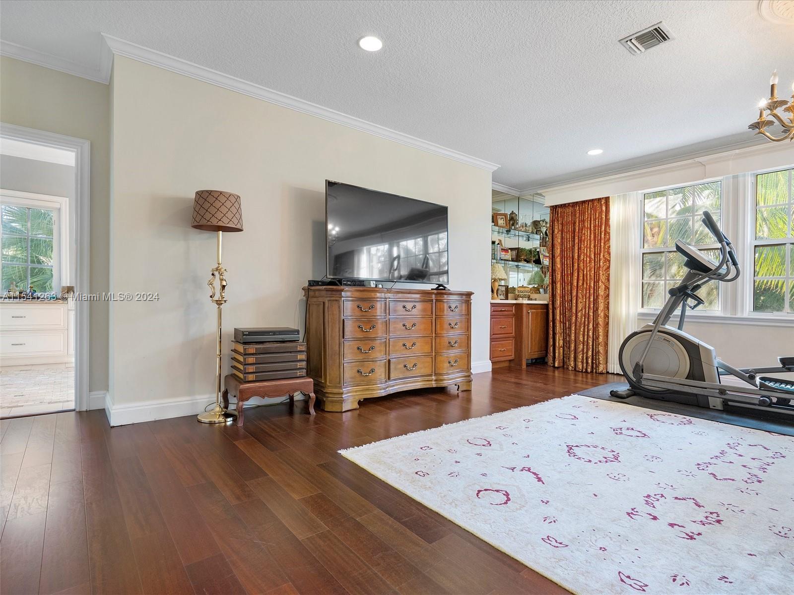 SEA RANCH LAKES - Residential