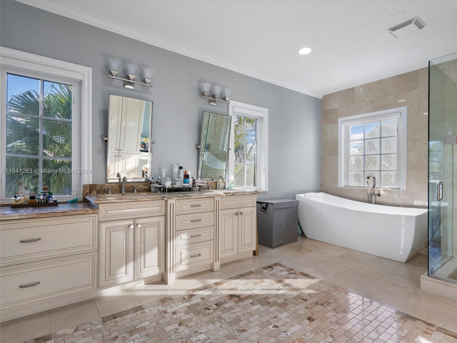 SEA RANCH LAKES - Residential