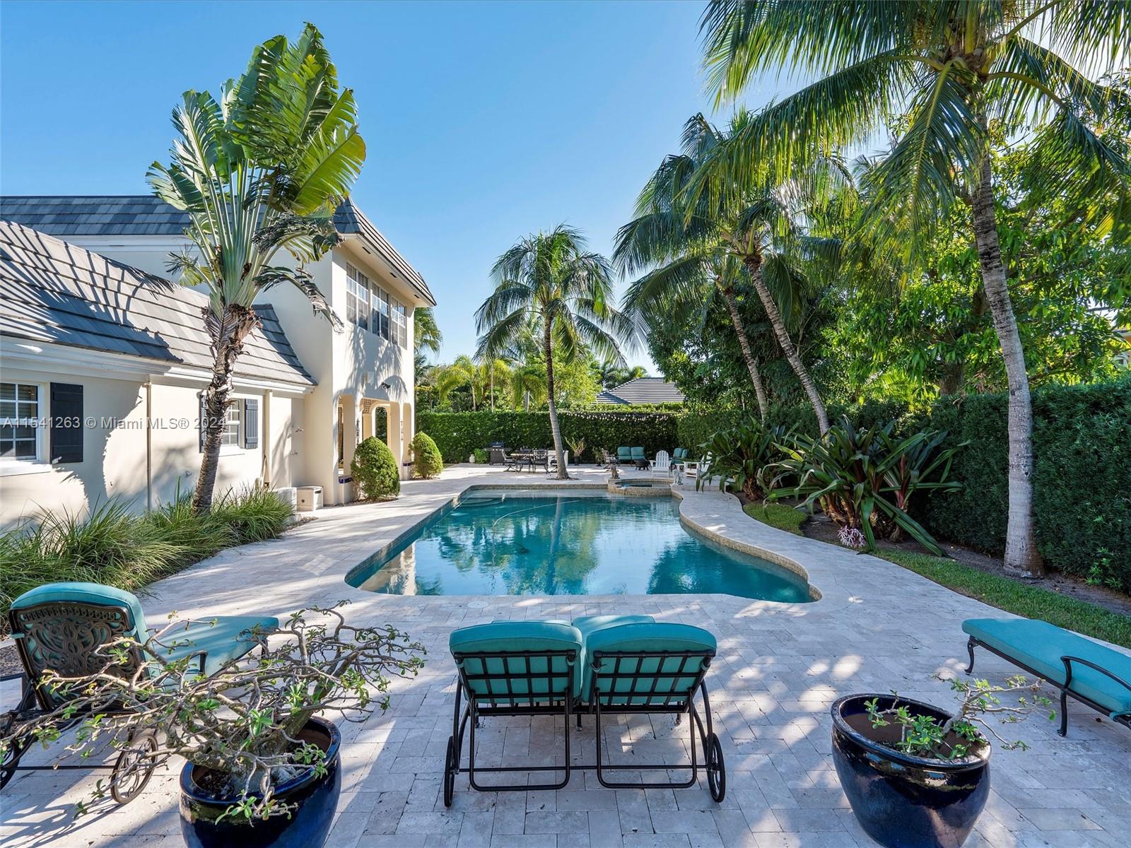 SEA RANCH LAKES - Residential