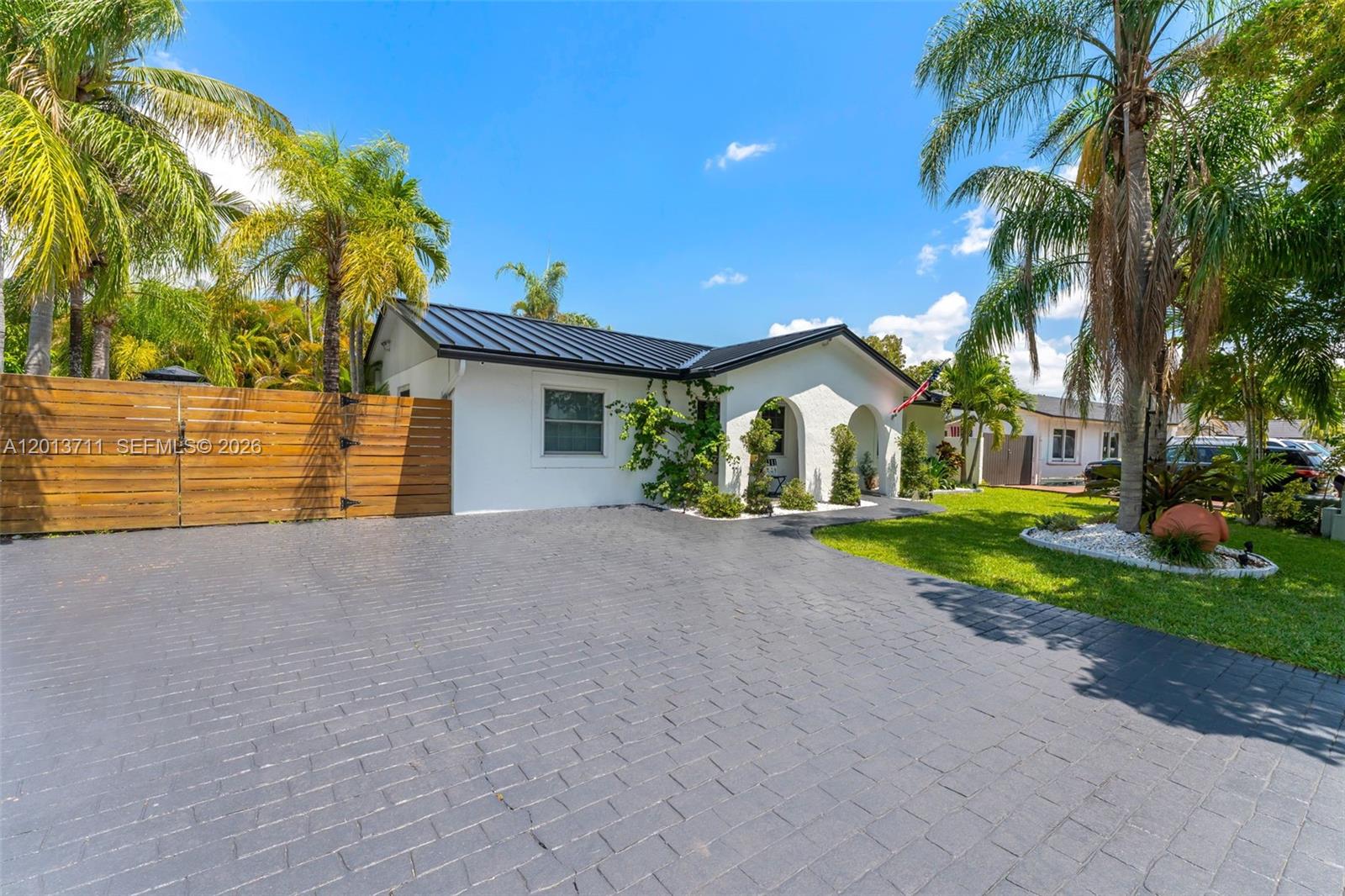 WESTWIND LAKES SEC 2 - Residential