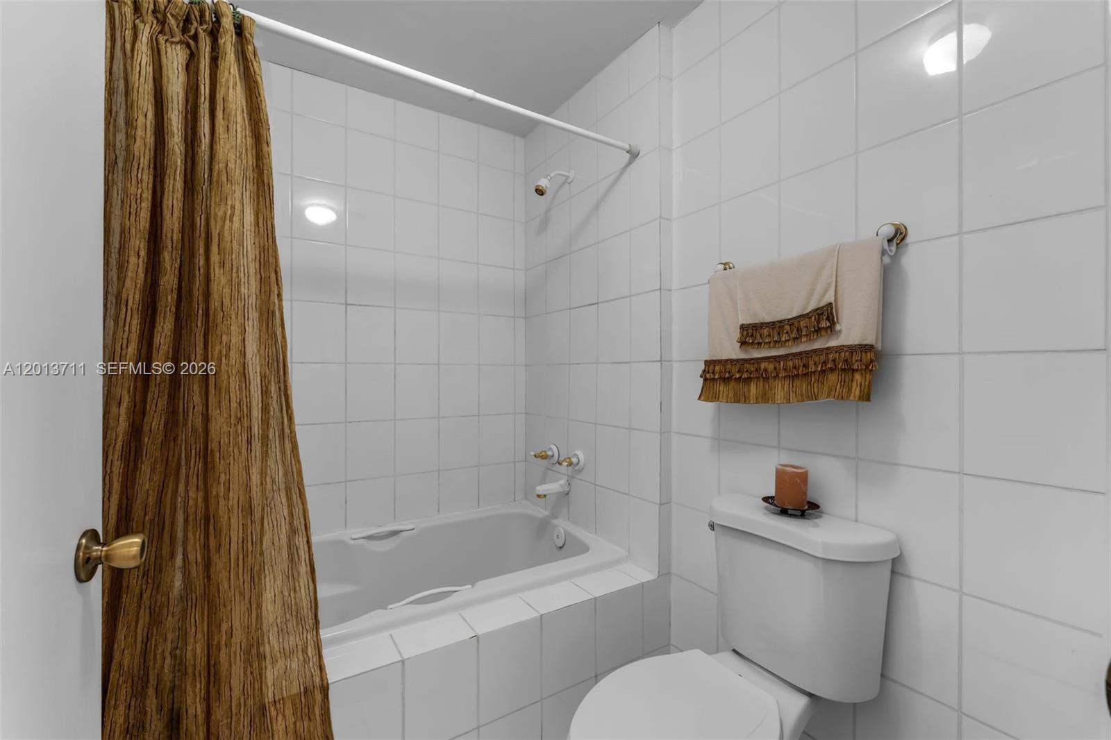 WESTWIND LAKES SEC 2 - Residential