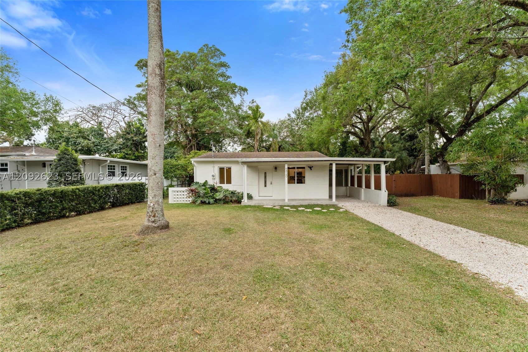 6820 SW 77th Ter
