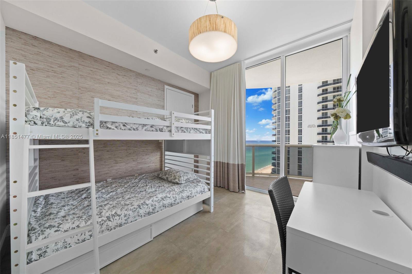 TDR TOWER II CONDO - Residential Lease