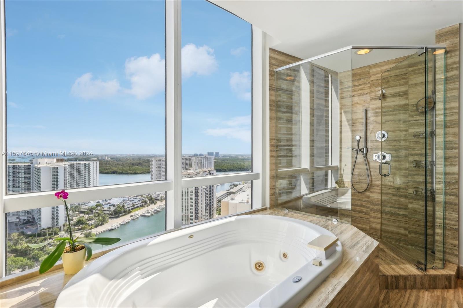 TDR TOWER I CONDO - Residential