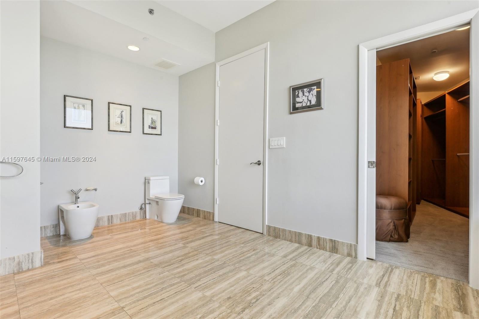 TDR TOWER I CONDO - Residential