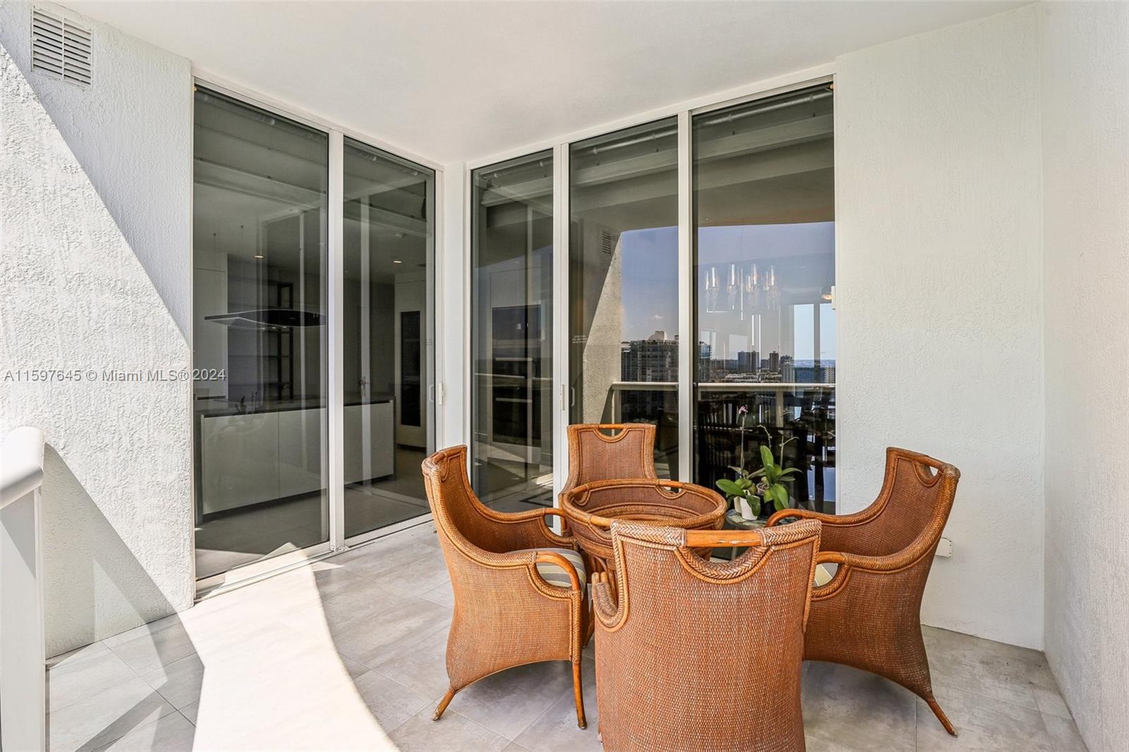 TDR TOWER I CONDO - Residential