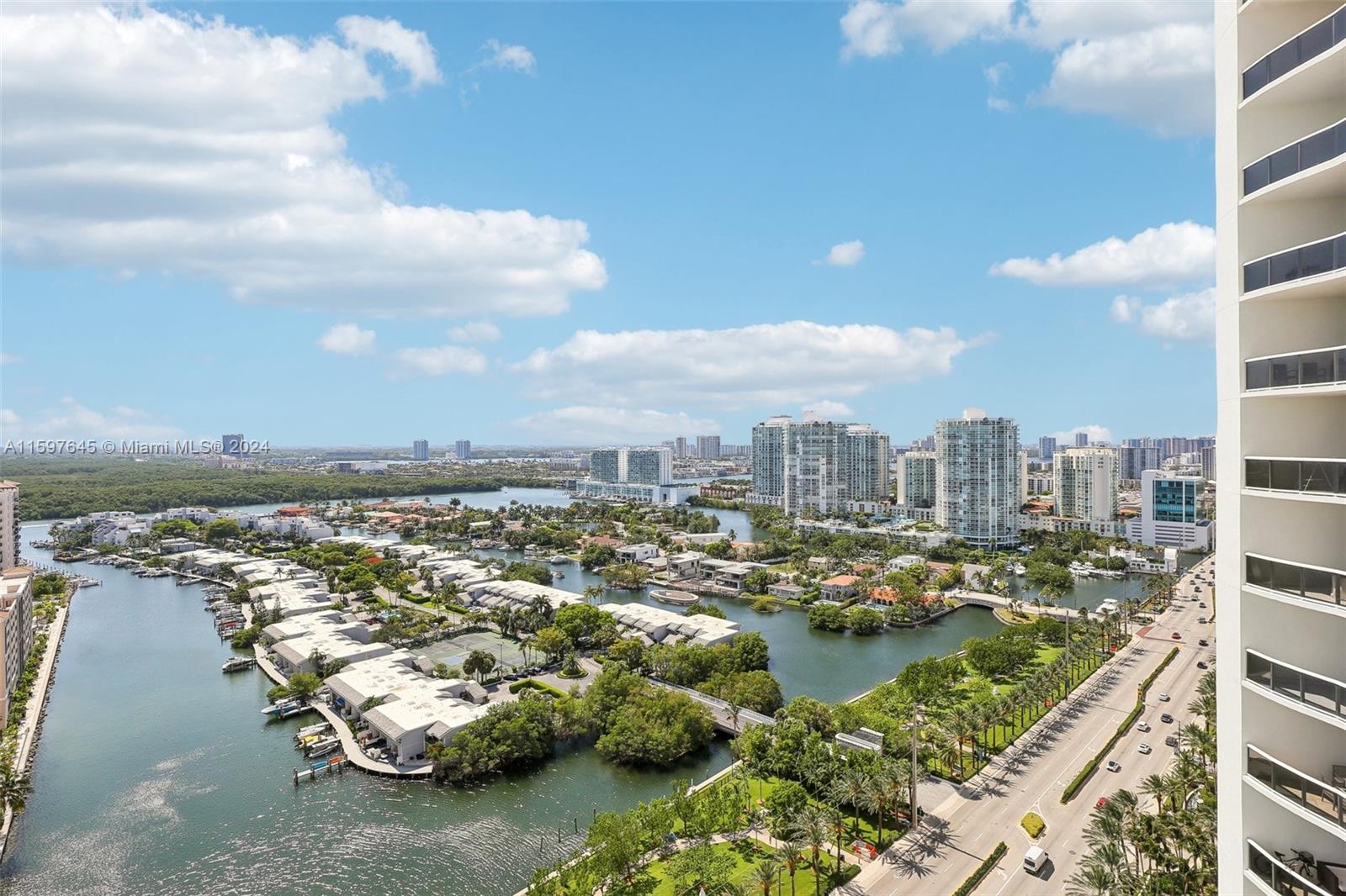 TDR TOWER I CONDO - Residential