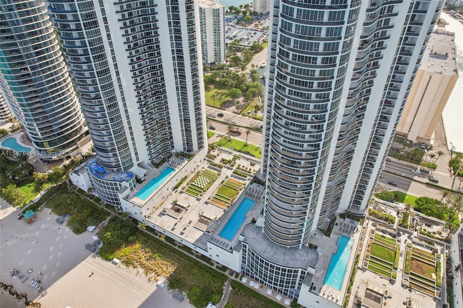 TDR TOWER I CONDO - Residential