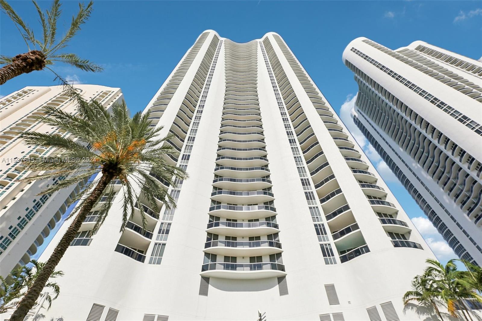 TDR TOWER I CONDO - Residential