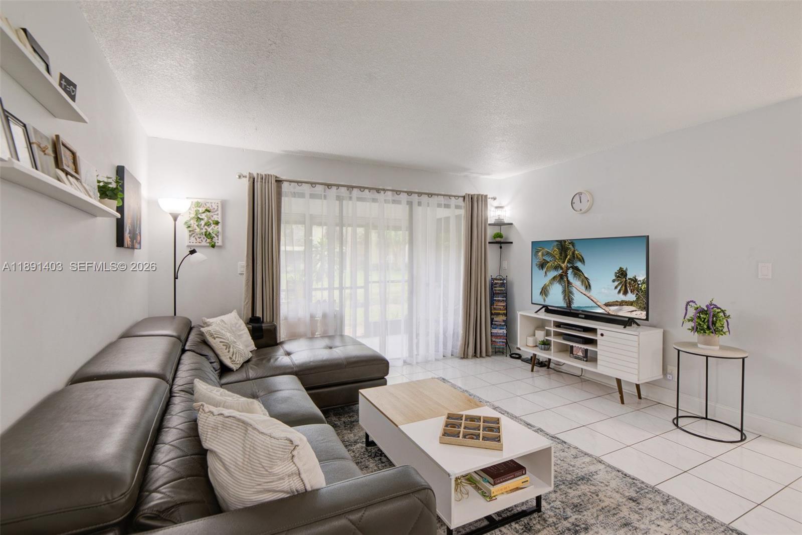 KARANDA VILLAGE II-B COND - Residential