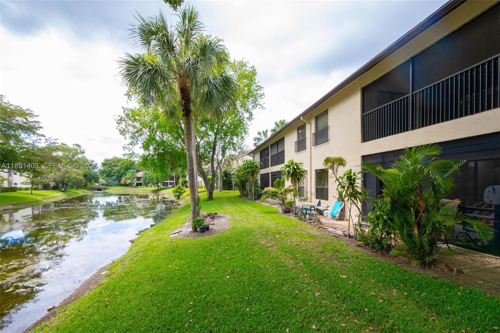 KARANDA VILLAGE II-B COND - Residential