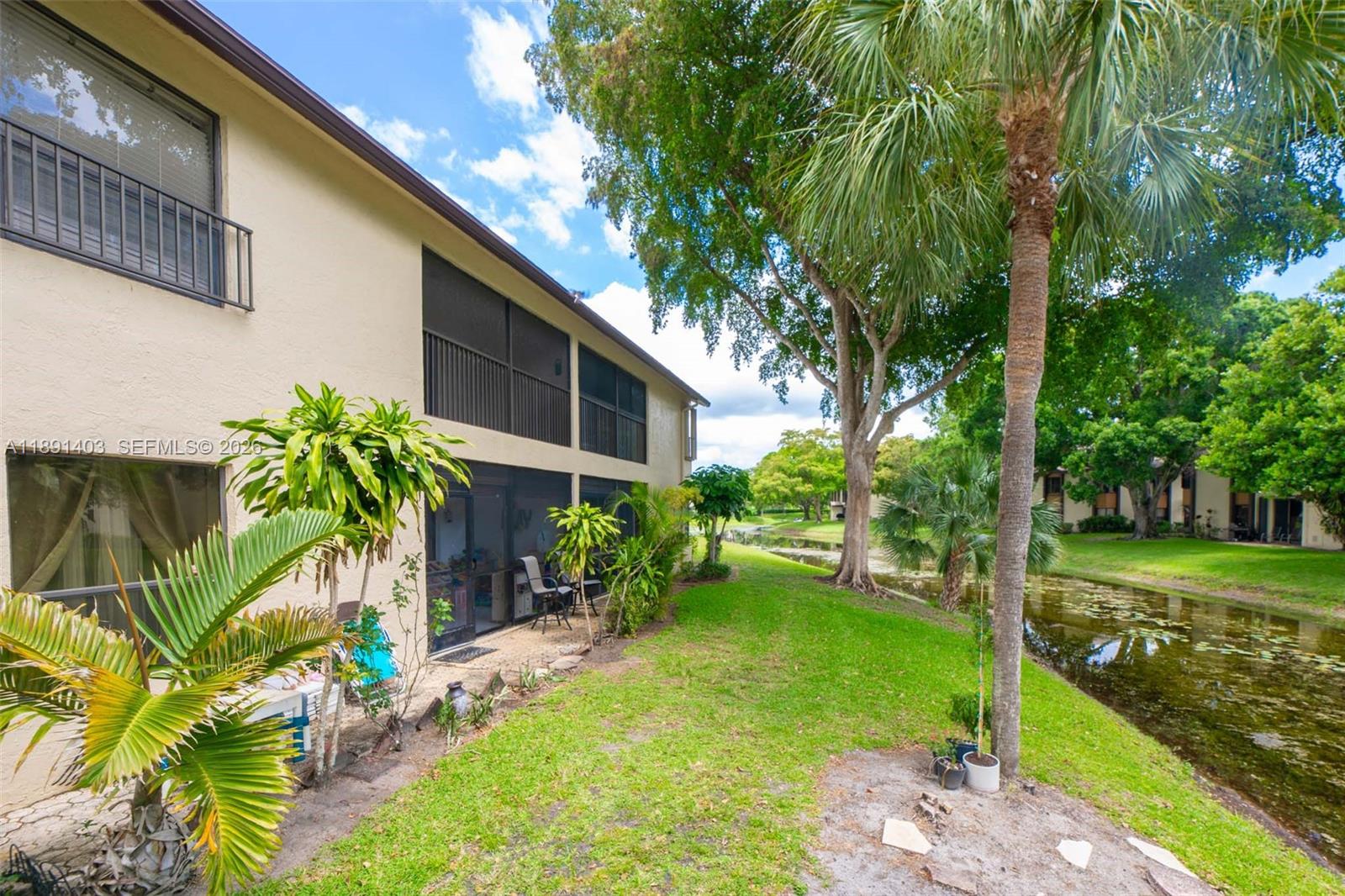 KARANDA VILLAGE II-B COND - Residential