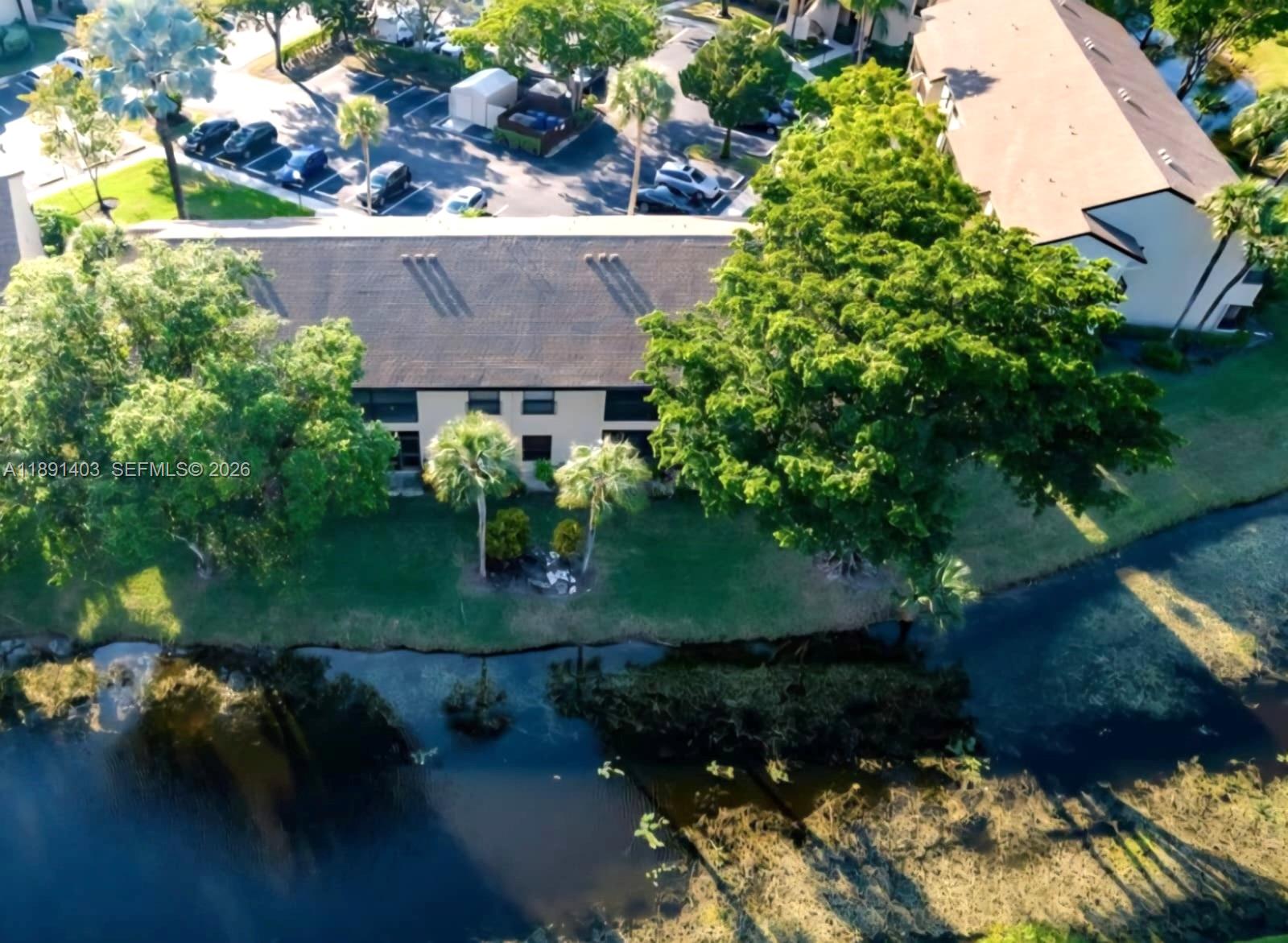 KARANDA VILLAGE II-B COND - Residential