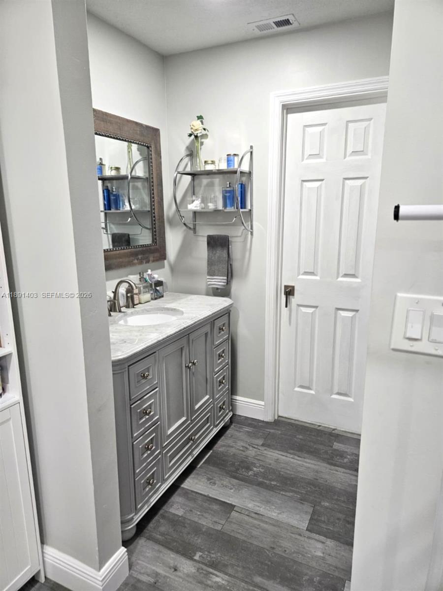 KARANDA VILLAGE II-B COND - Residential