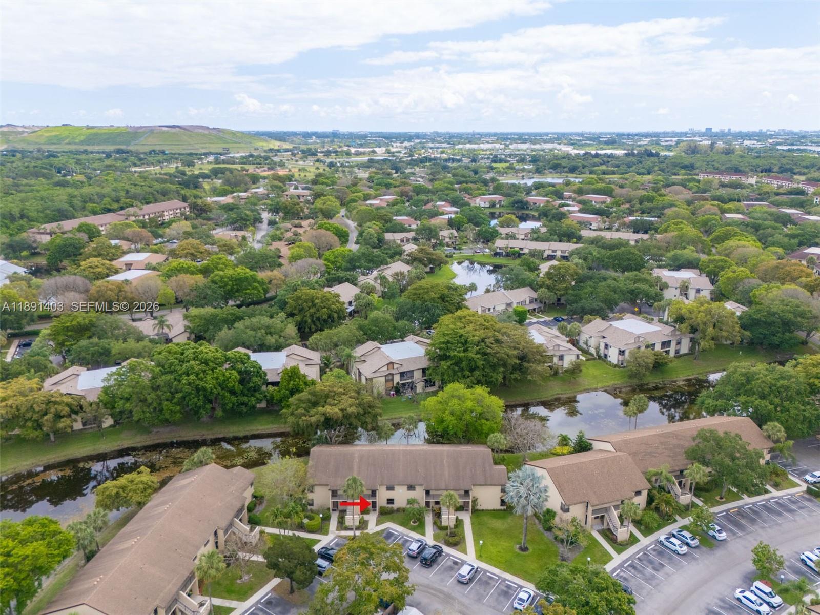 KARANDA VILLAGE II-B COND - Residential
