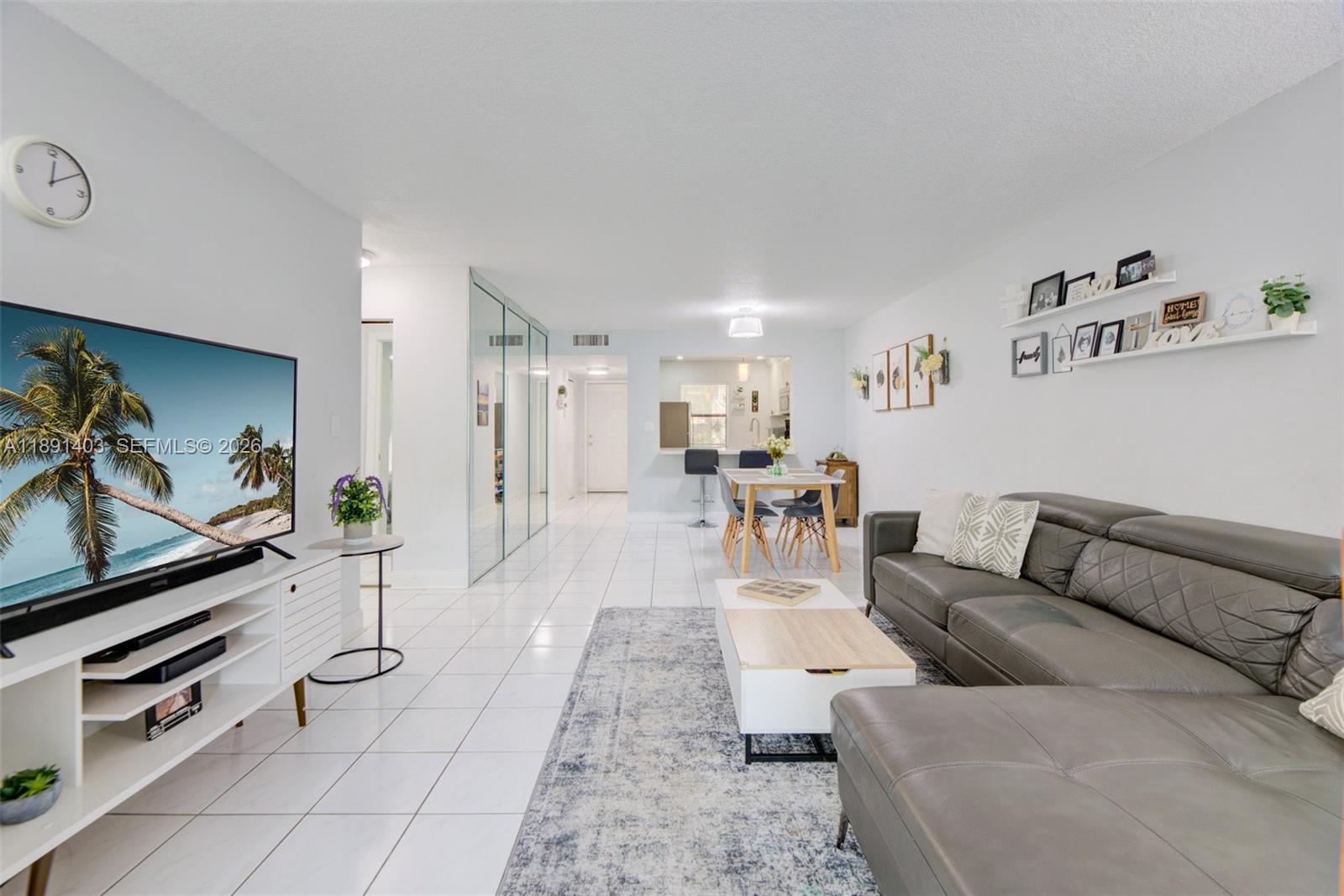 KARANDA VILLAGE II-B COND - Residential