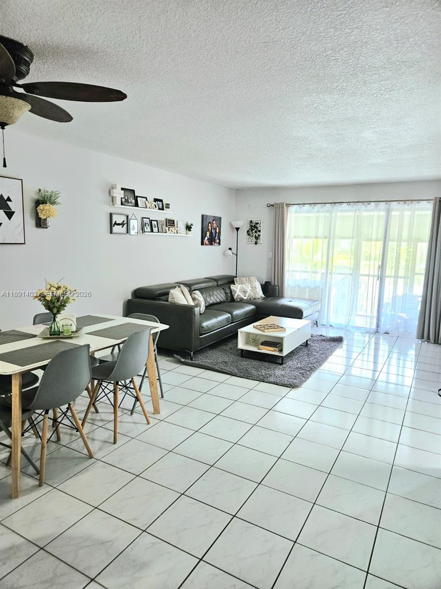 KARANDA VILLAGE II-B COND - Residential