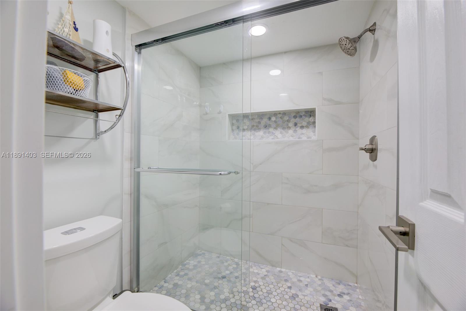 KARANDA VILLAGE II-B COND - Residential