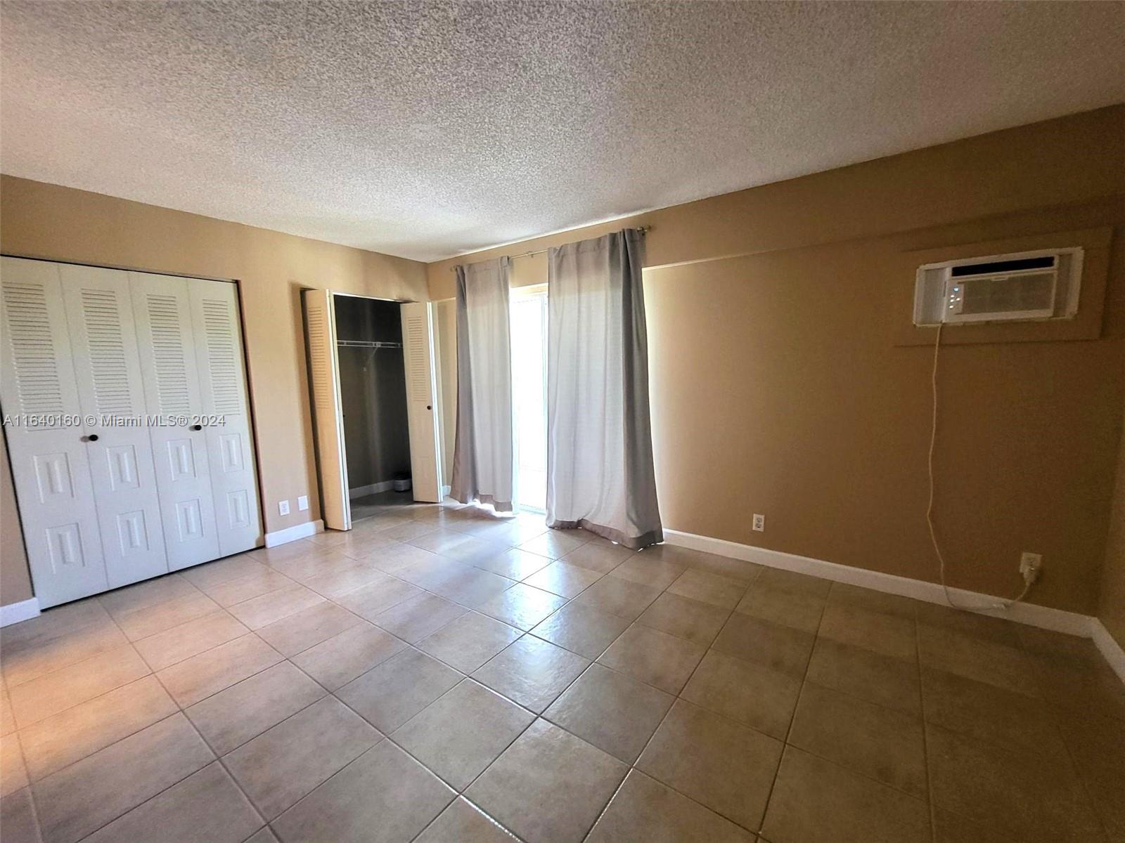 NEW HAMPTON AT CENTURY VI - Residential Lease