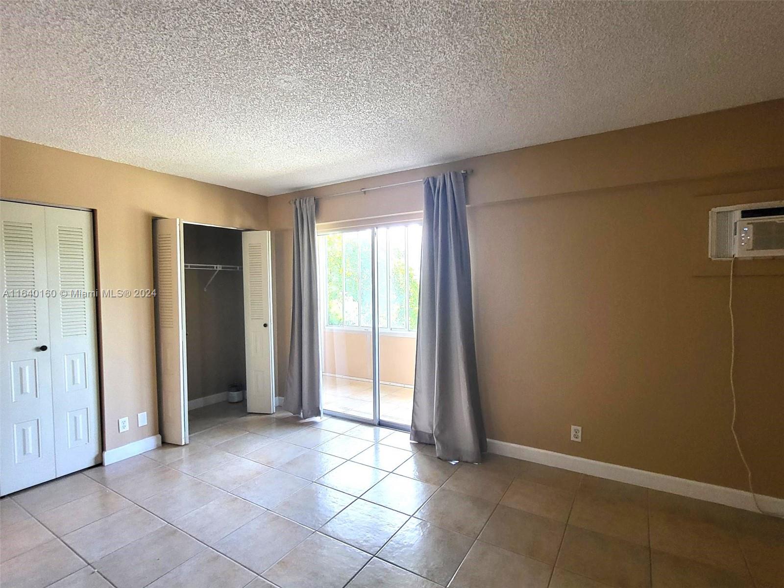NEW HAMPTON AT CENTURY VI - Residential Lease