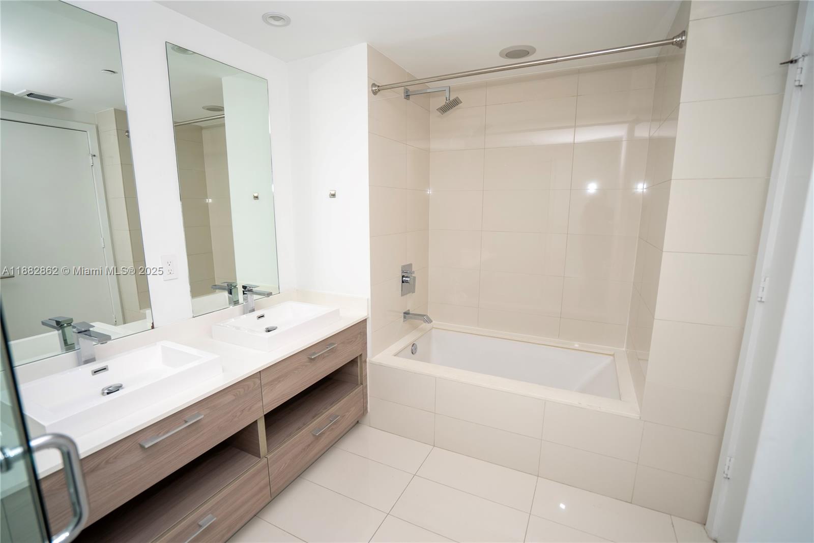 1300 S MIAMI AVENUE CONDO - Residential Lease