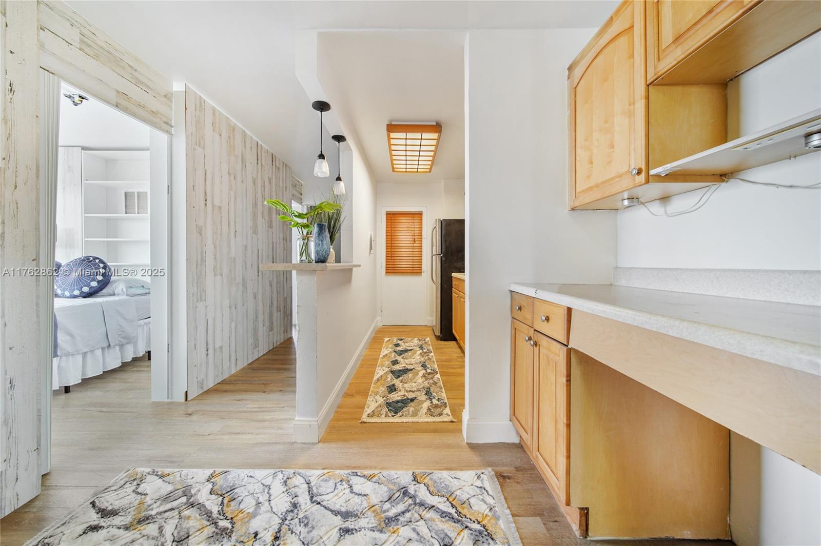 BAYSHORE YACHT & TENNIS CL - Residential
