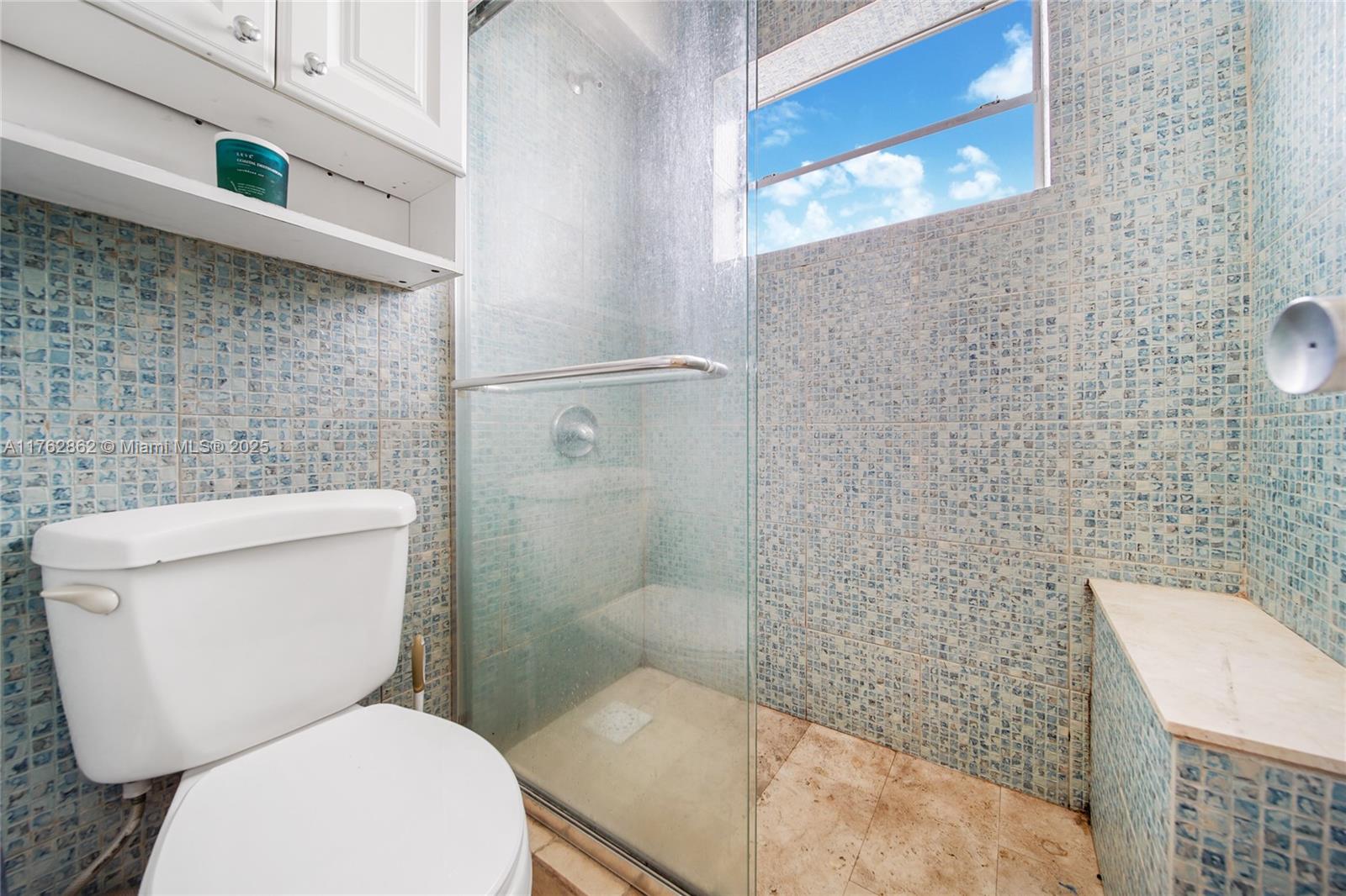 BAYSHORE YACHT & TENNIS CL - Residential