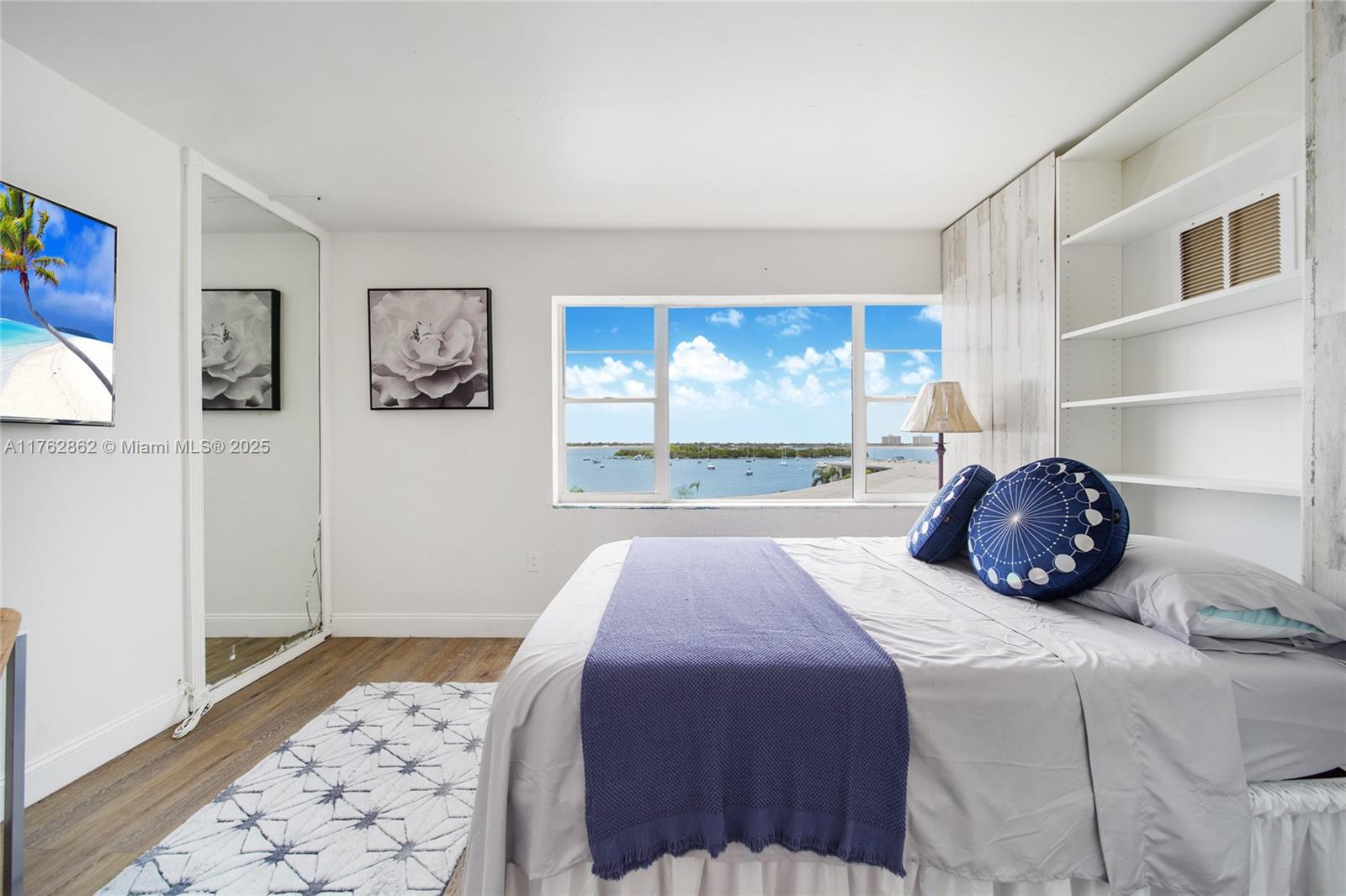 BAYSHORE YACHT & TENNIS CL - Residential