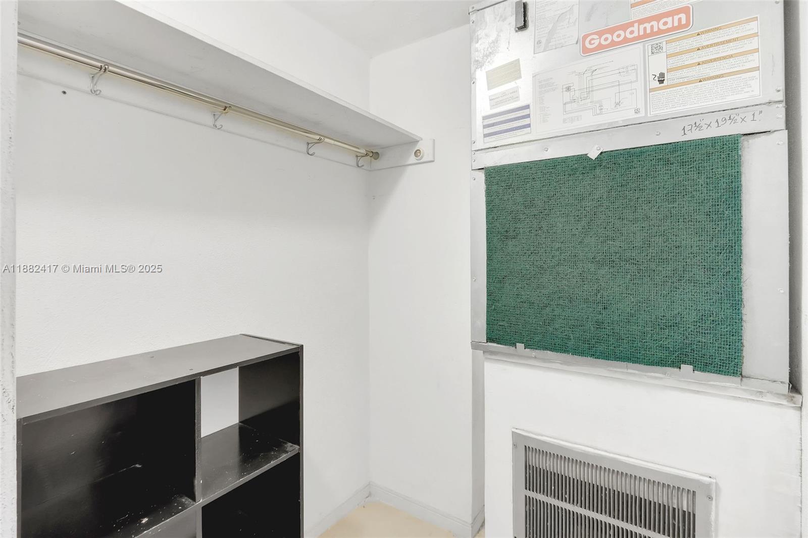 1475 TERRA TOWERS CONDO - Residential