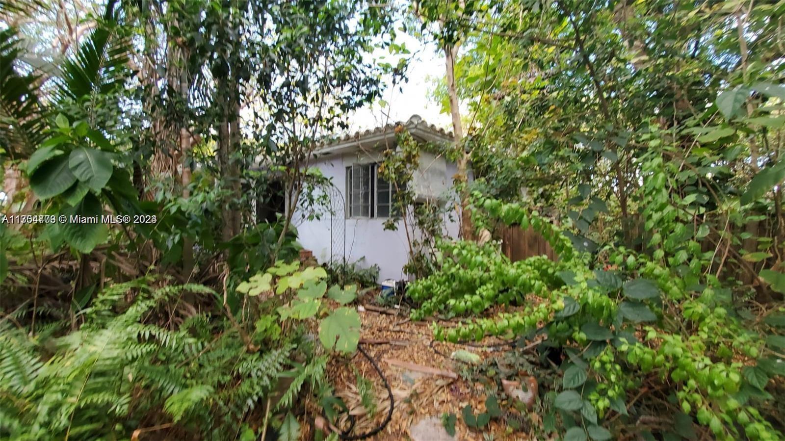 Property for Sale at 2315 Grant St, Hollywood, Broward County, Florida - Bedrooms: 2 
Bathrooms: 1  - $499,000