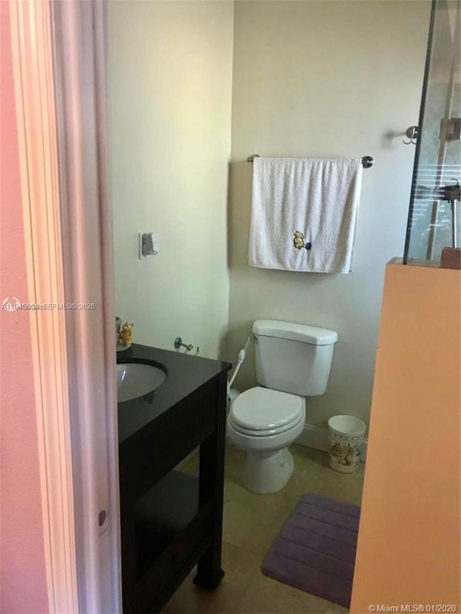 LA PALOMA - Residential Lease