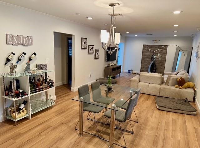 LA PALOMA - Residential Lease