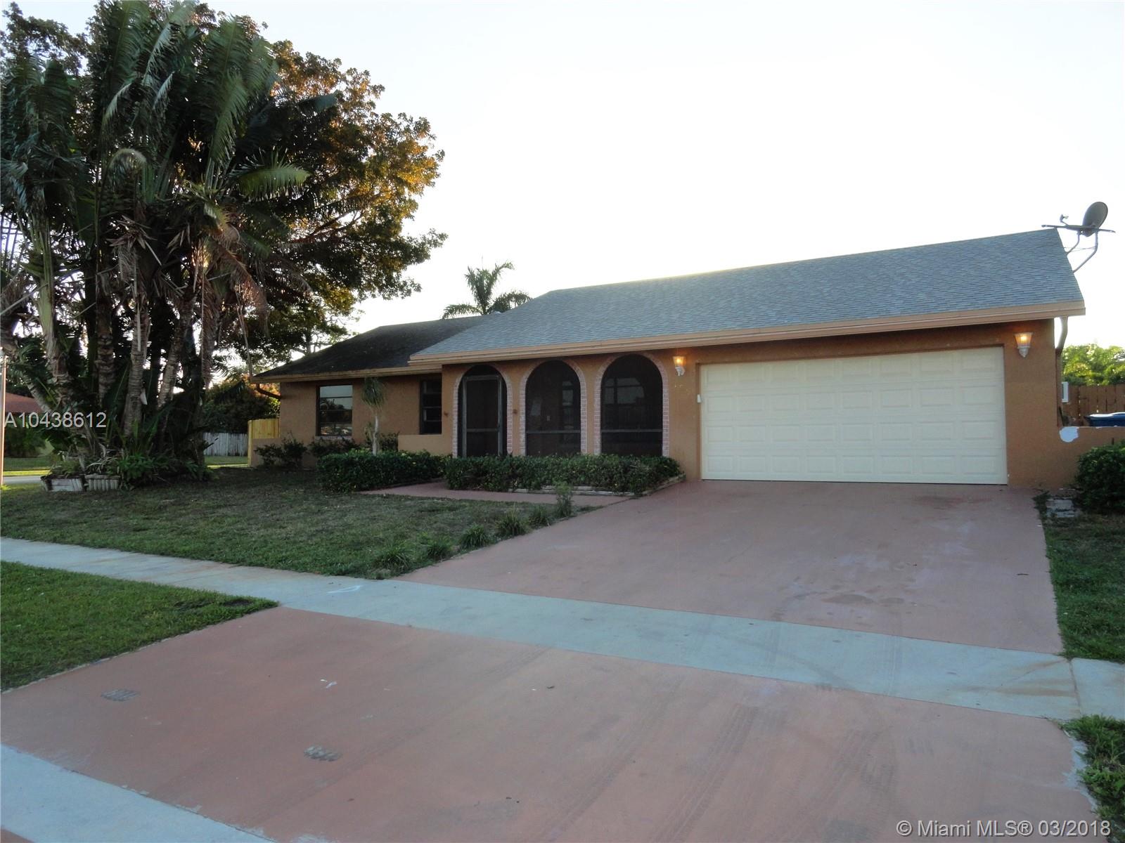 LA MANCHA - Residential Lease