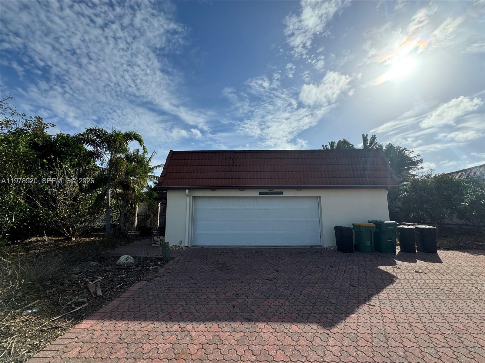 ISLES OF CAPRI - Residential