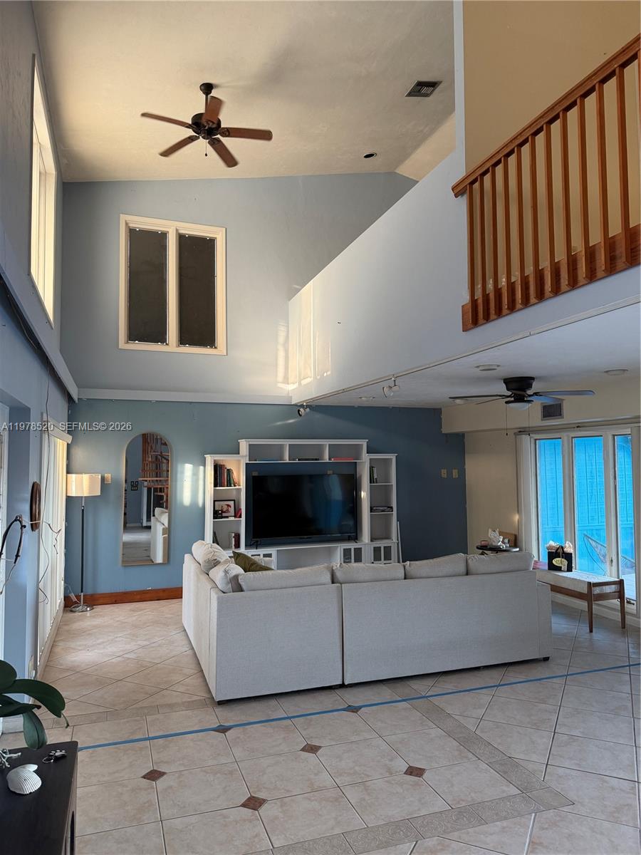 ISLES OF CAPRI - Residential