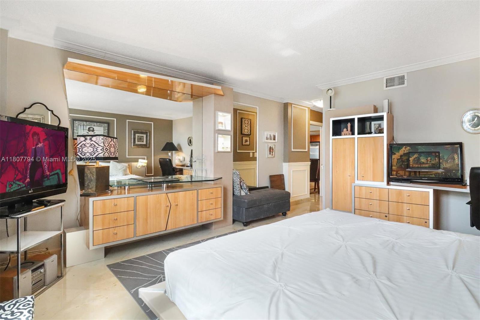 PRINCE GEORGE ARMS CONDO - Residential