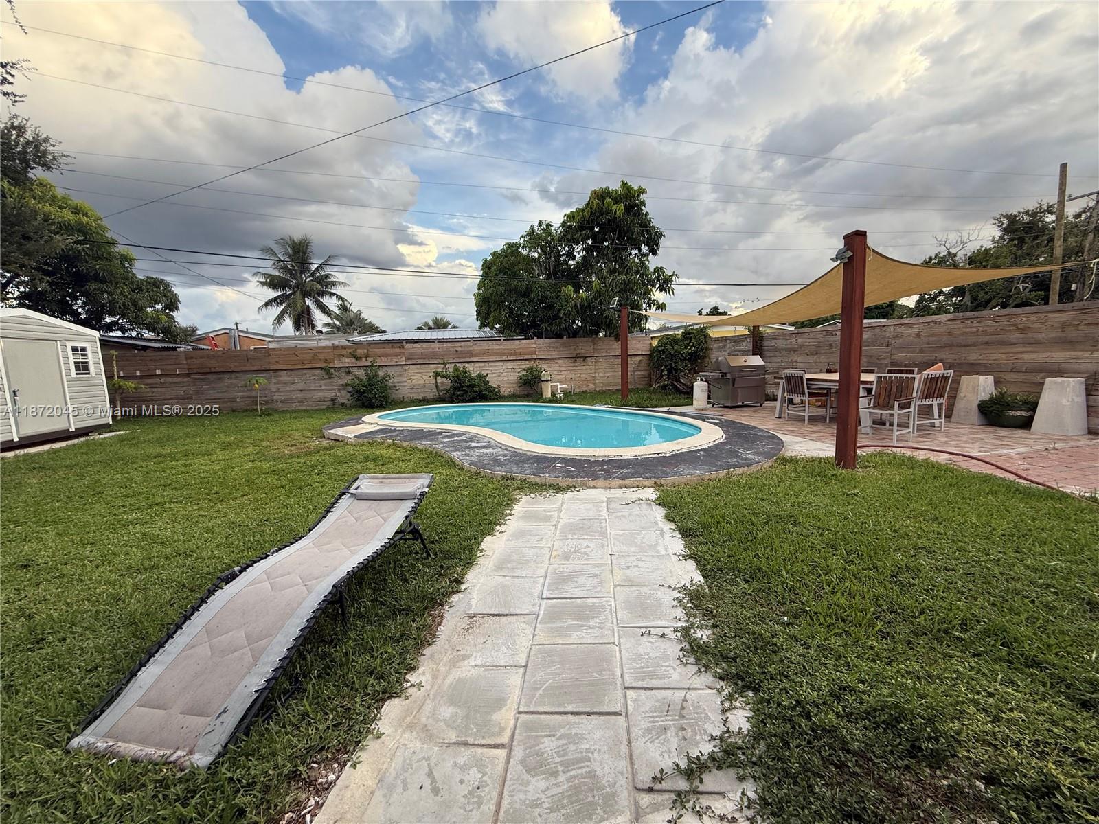 WINDWARD ESTATES SEC 1 - Residential