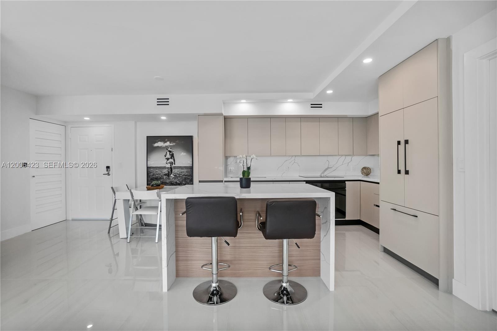 THE MARK ON BRICKELL COND - Residential