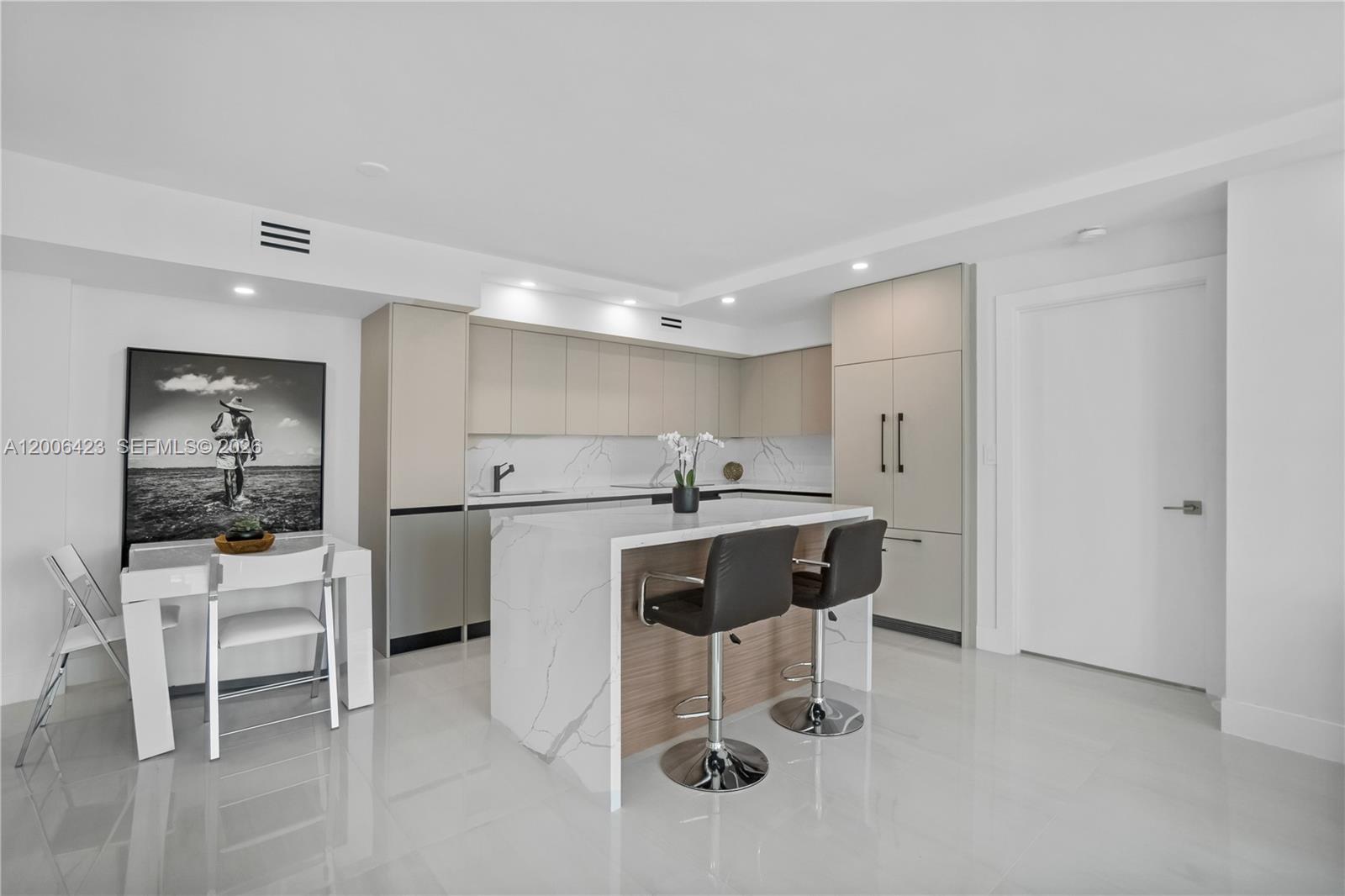 THE MARK ON BRICKELL COND - Residential